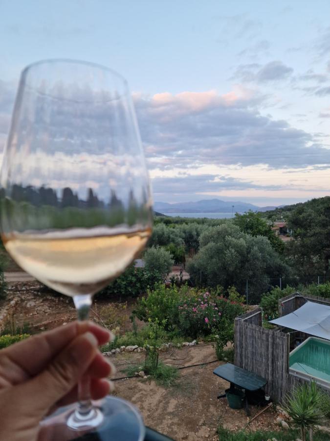 Grieks Vakantiehuis To Kalokairi Kougaíika 外观 照片