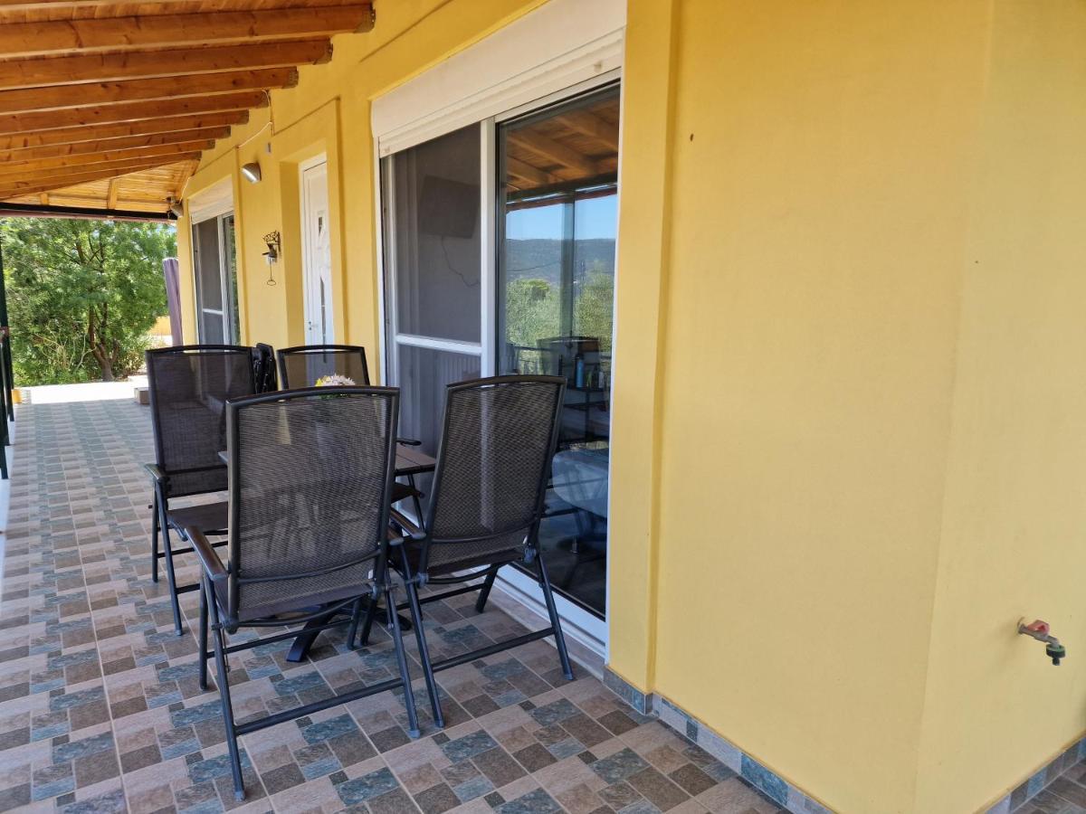 Grieks Vakantiehuis To Kalokairi Kougaíika 外观 照片